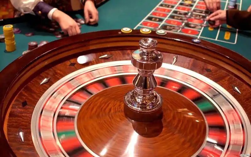 Live Casino Baccarat dealer မြန်မာ ကာစီနိုကစားသူ